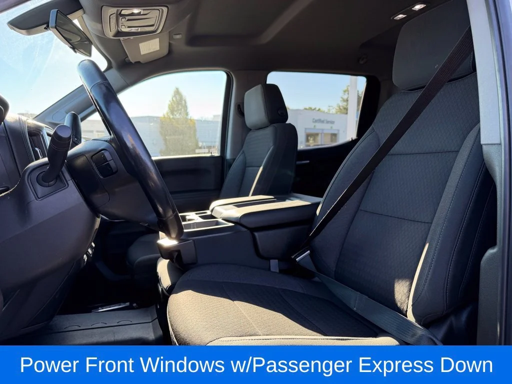 Used 2020 SUMMIT WHITE Chevrolet RST image 27