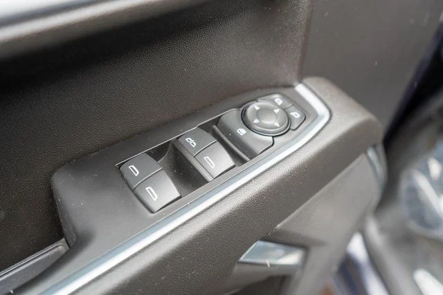 Used 2022 Gray Chevrolet LT image 18