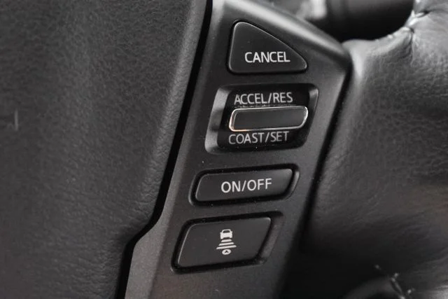 Used 2022 Blue Nissan SV image 23