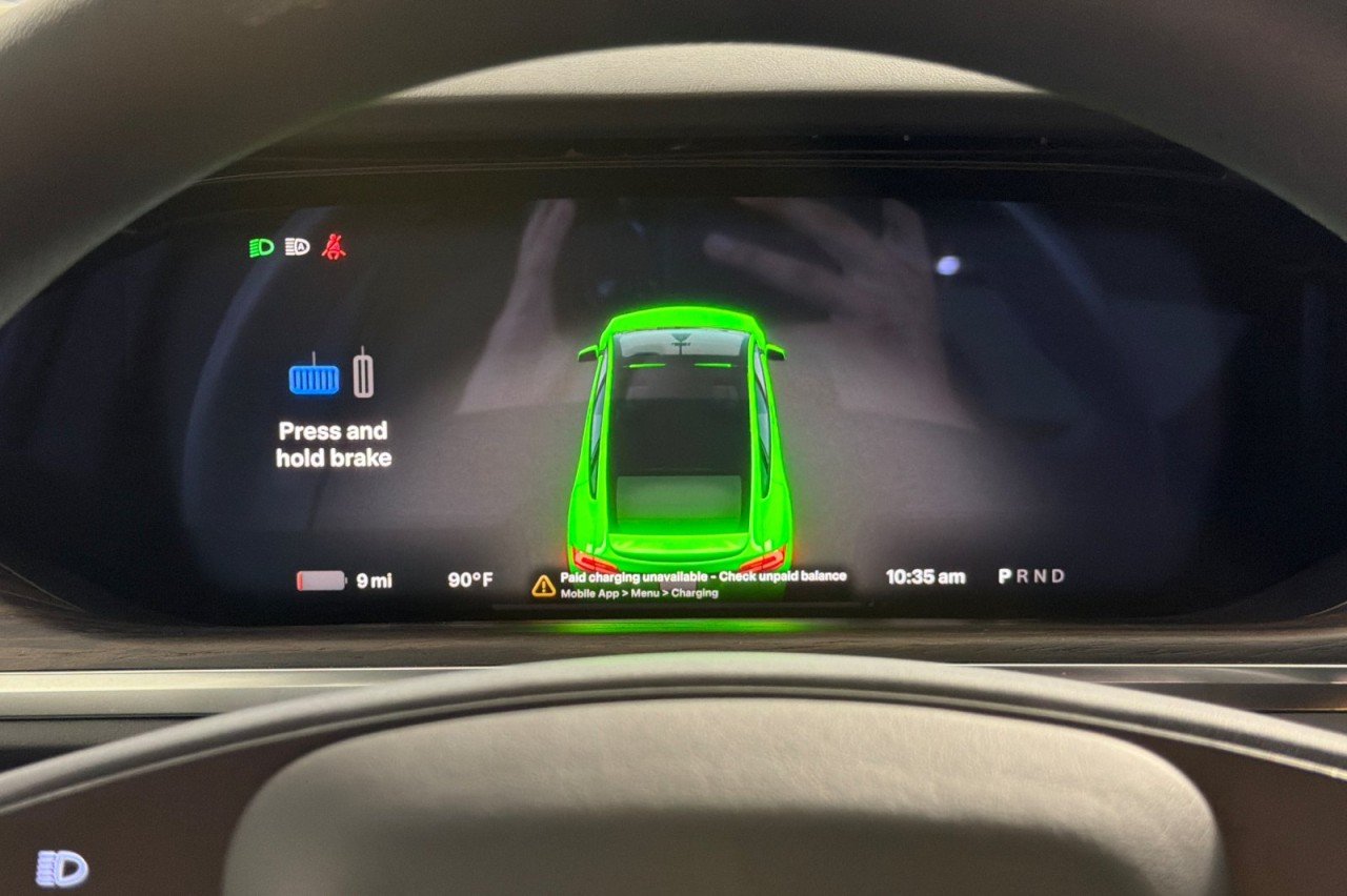 Used 2024 RED Tesla  image 23