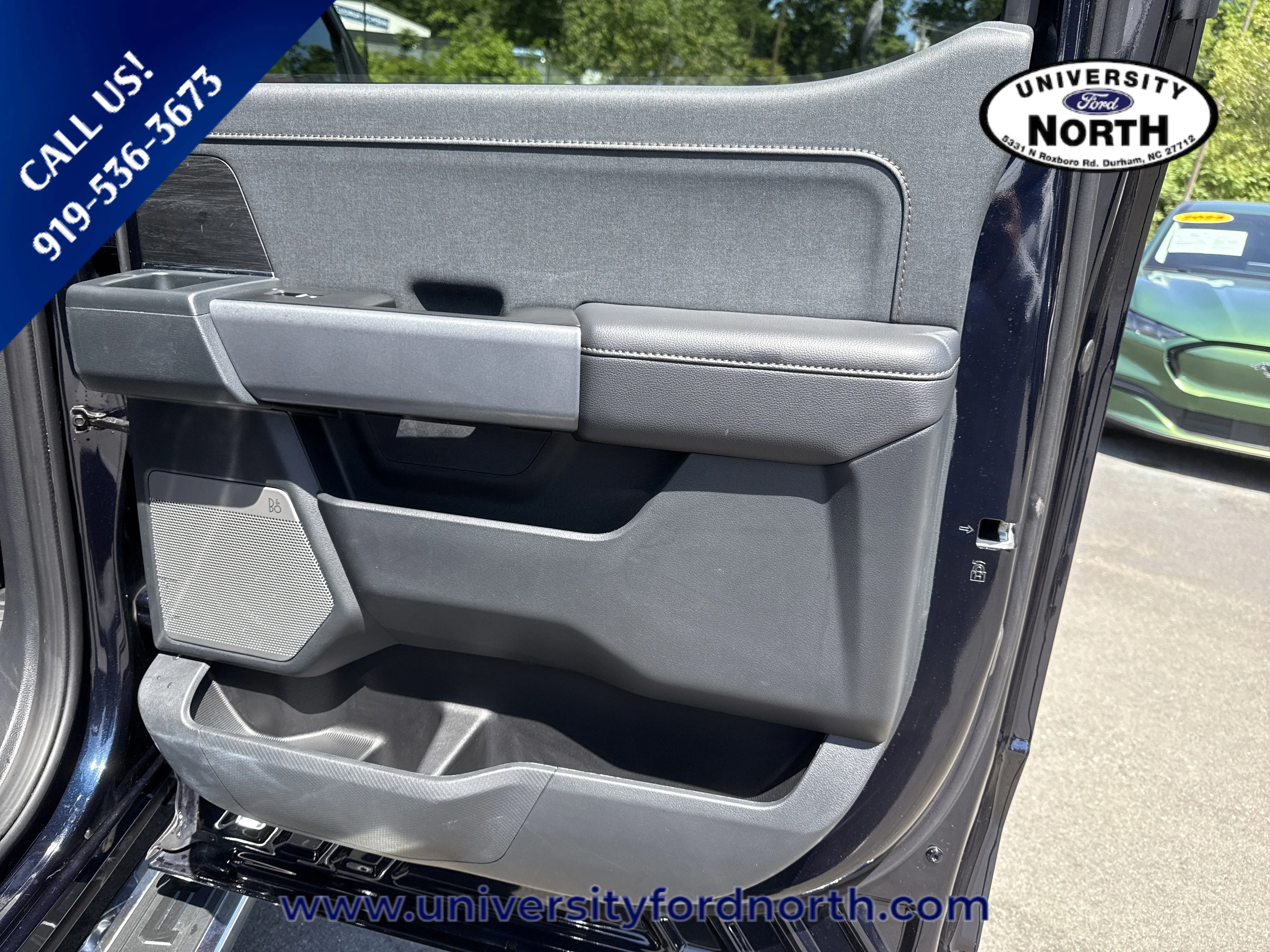 Used 2025 Antimatter Blue Metallic Ford LARIAT image 47