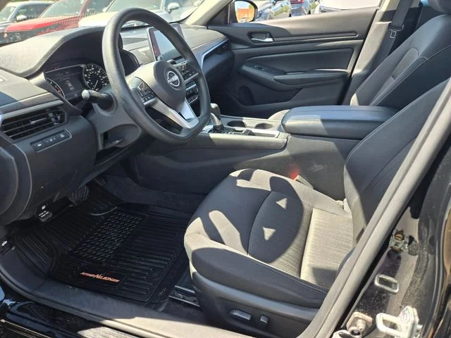 Used 2025 Black Nissan 2.5 SV image 10
