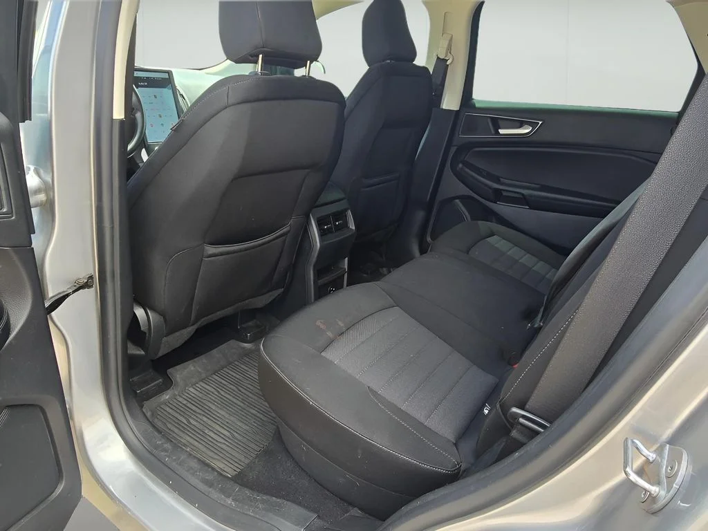 Used 2022 Iconic Silver Metallic Ford SE image 26