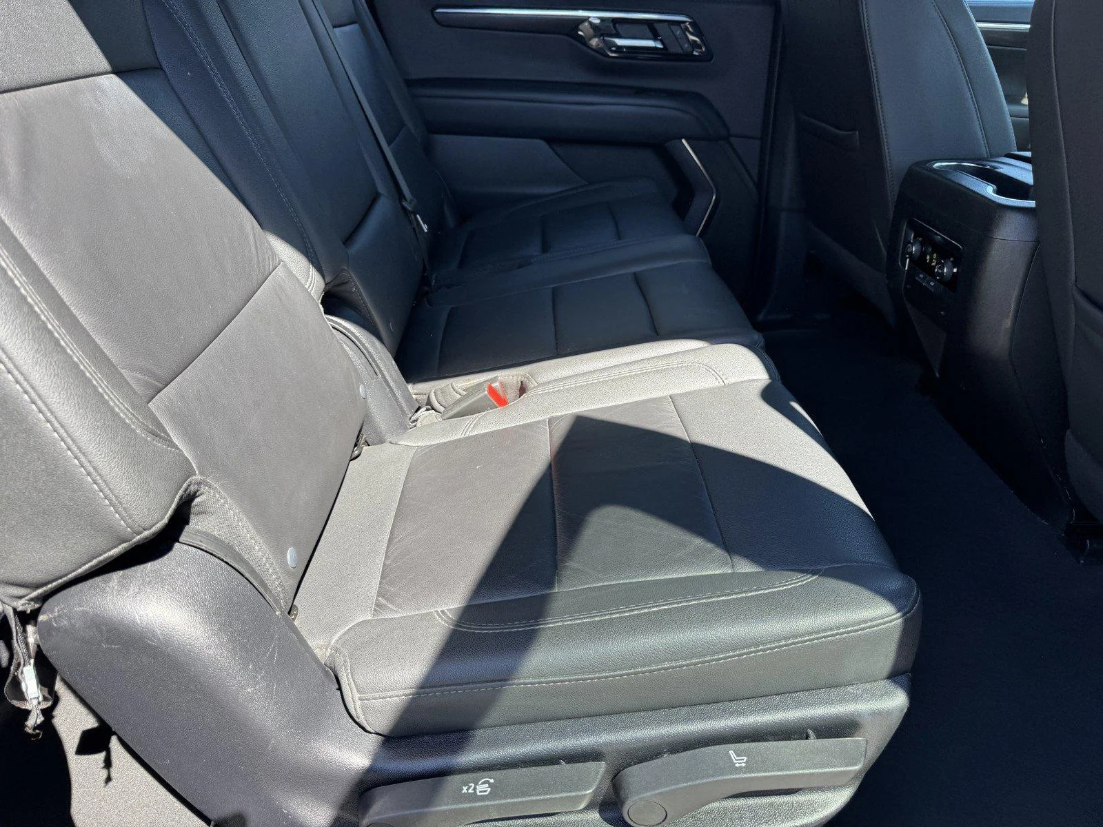 Used 2025 Sterling Gray Metallic Chevrolet LT image 7