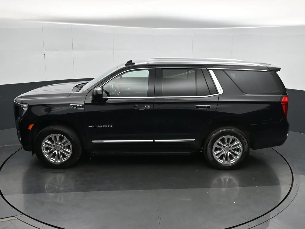 Used 2024 Black GMC SLT image 20