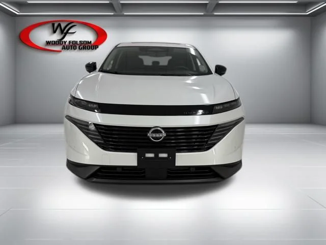 New 2025 Everest White TriCoat Nissan SL image 2