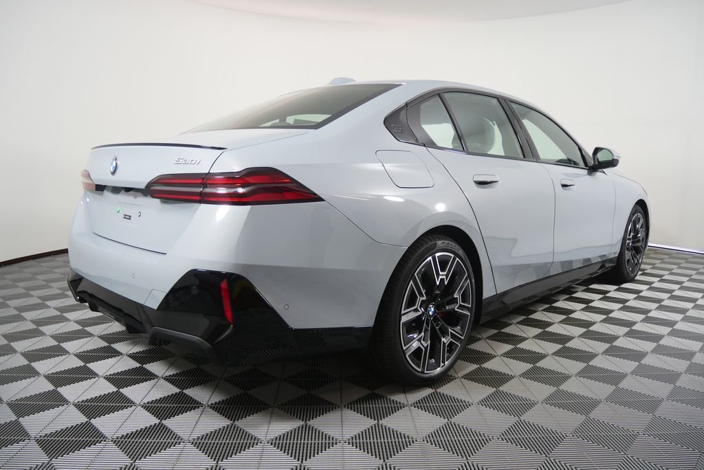 New 2027 Brooklyn Grey Metallic BMW 530i image 3