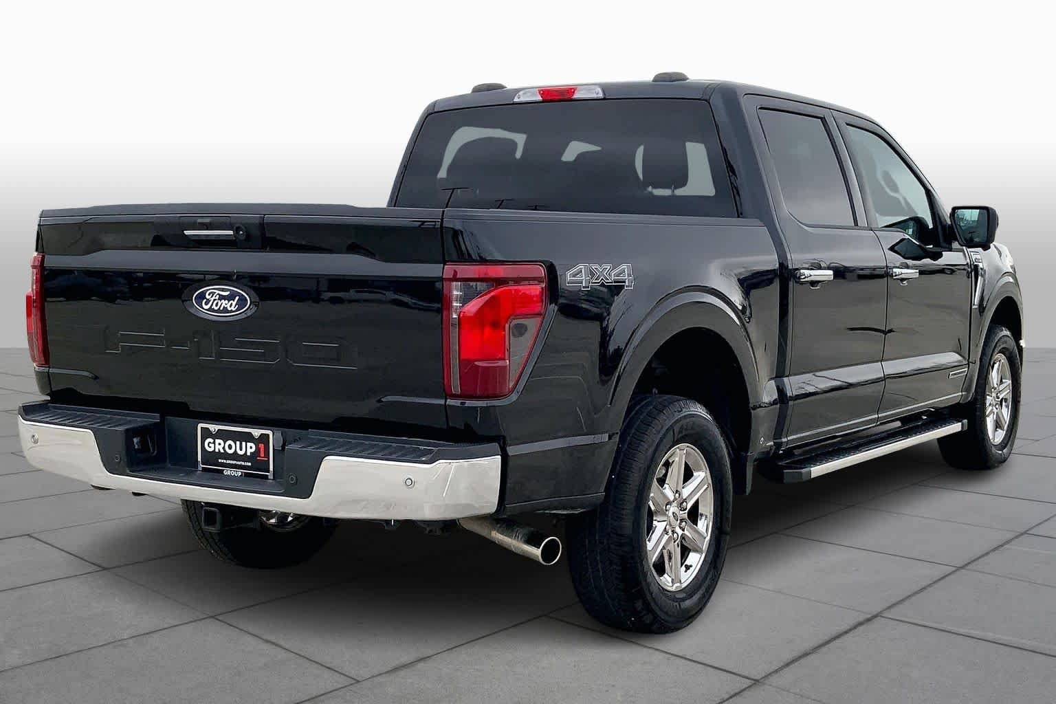 Used 2024 Agate Black Metallic Ford XLT image 20