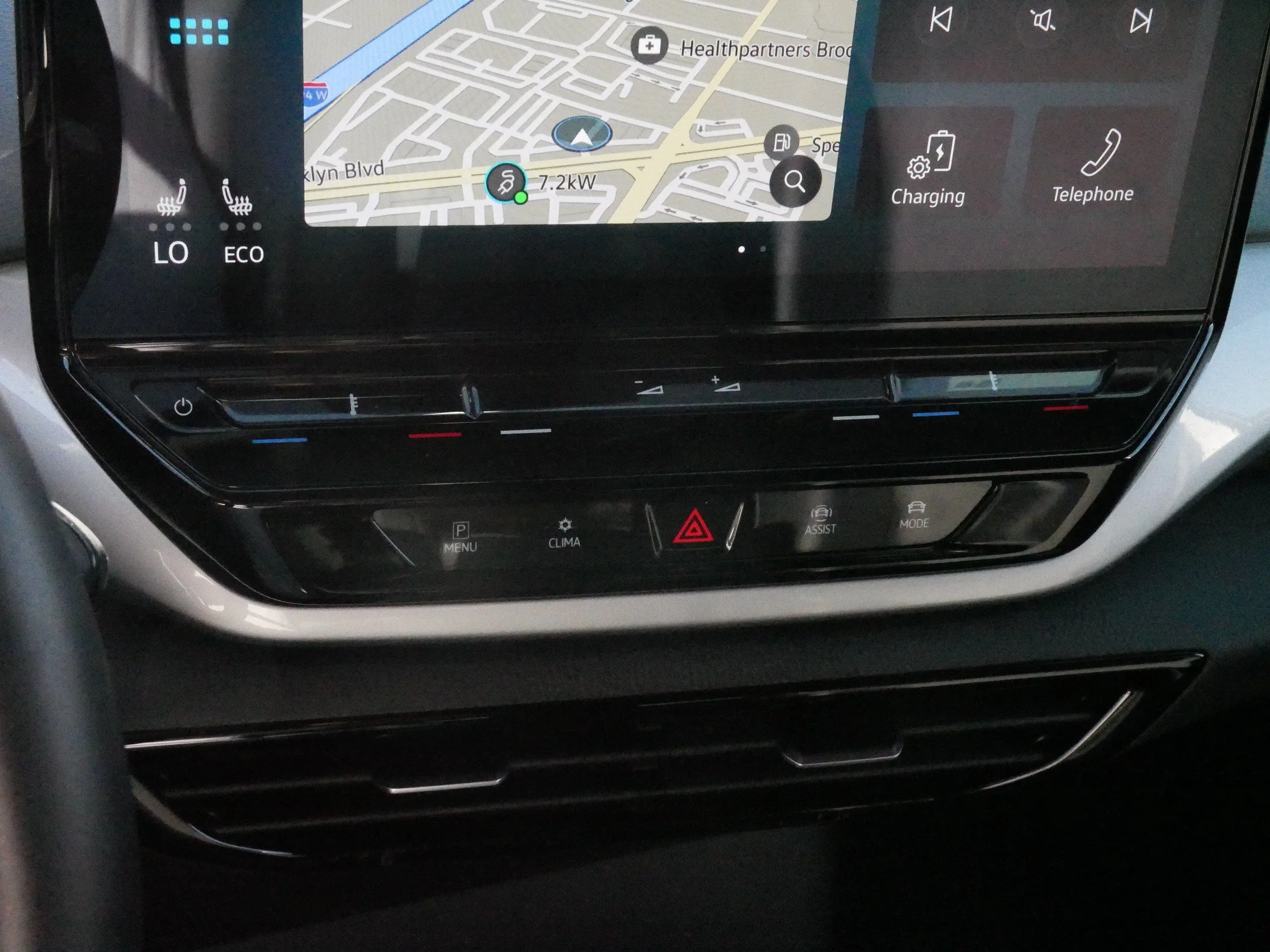 Certified Used 2023 Opal White Pearl Volkswagen Pro S image 22