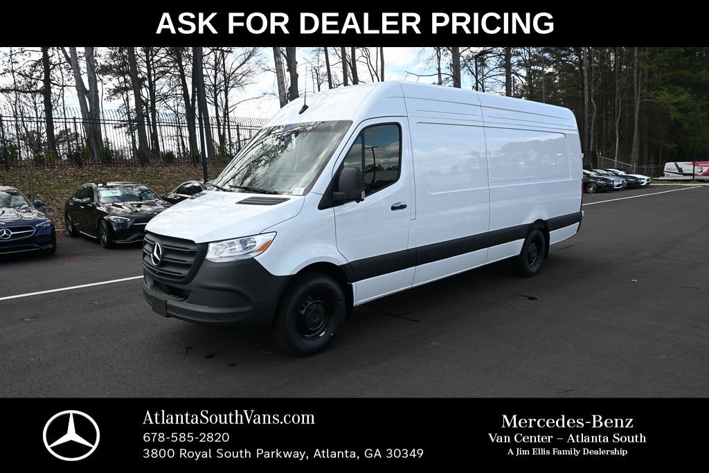 Used 2026 White Mercedes-Benz Cargo 170 WB image 1