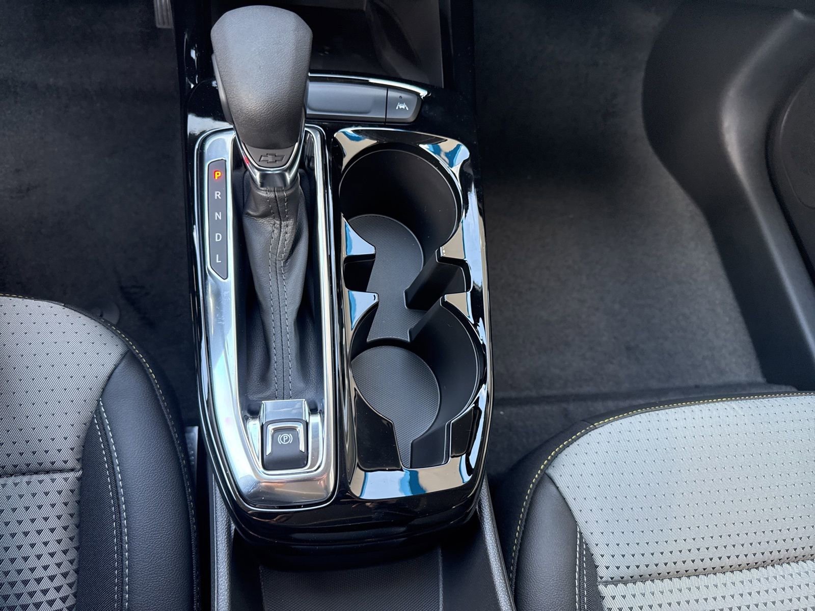 New 2026 Summit White Chevrolet LT with Sunroof Package - Driver Confidence Package - Convenience Package image 24