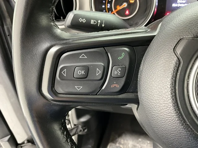 Used 2022  Jeep Willys image 27