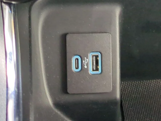 Certified Used 2023 Avalanche Ford XLT image 22