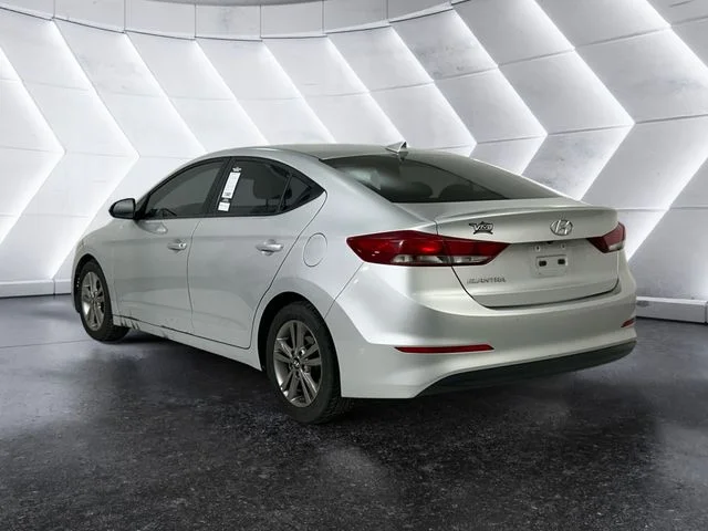 Used 2018 Silver Hyundai SEL image 6
