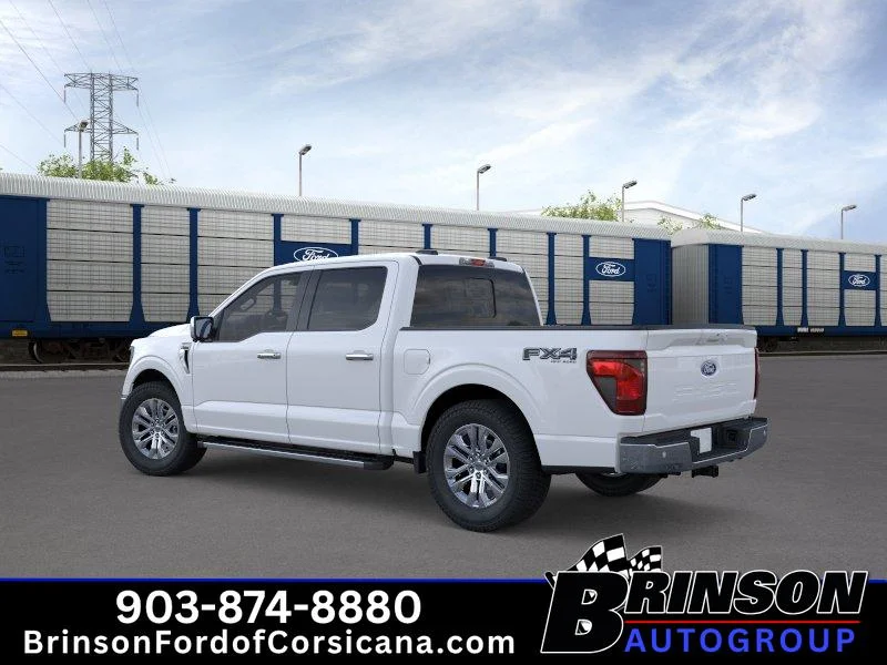 New 2026 Oxford White Ford XLT image 4