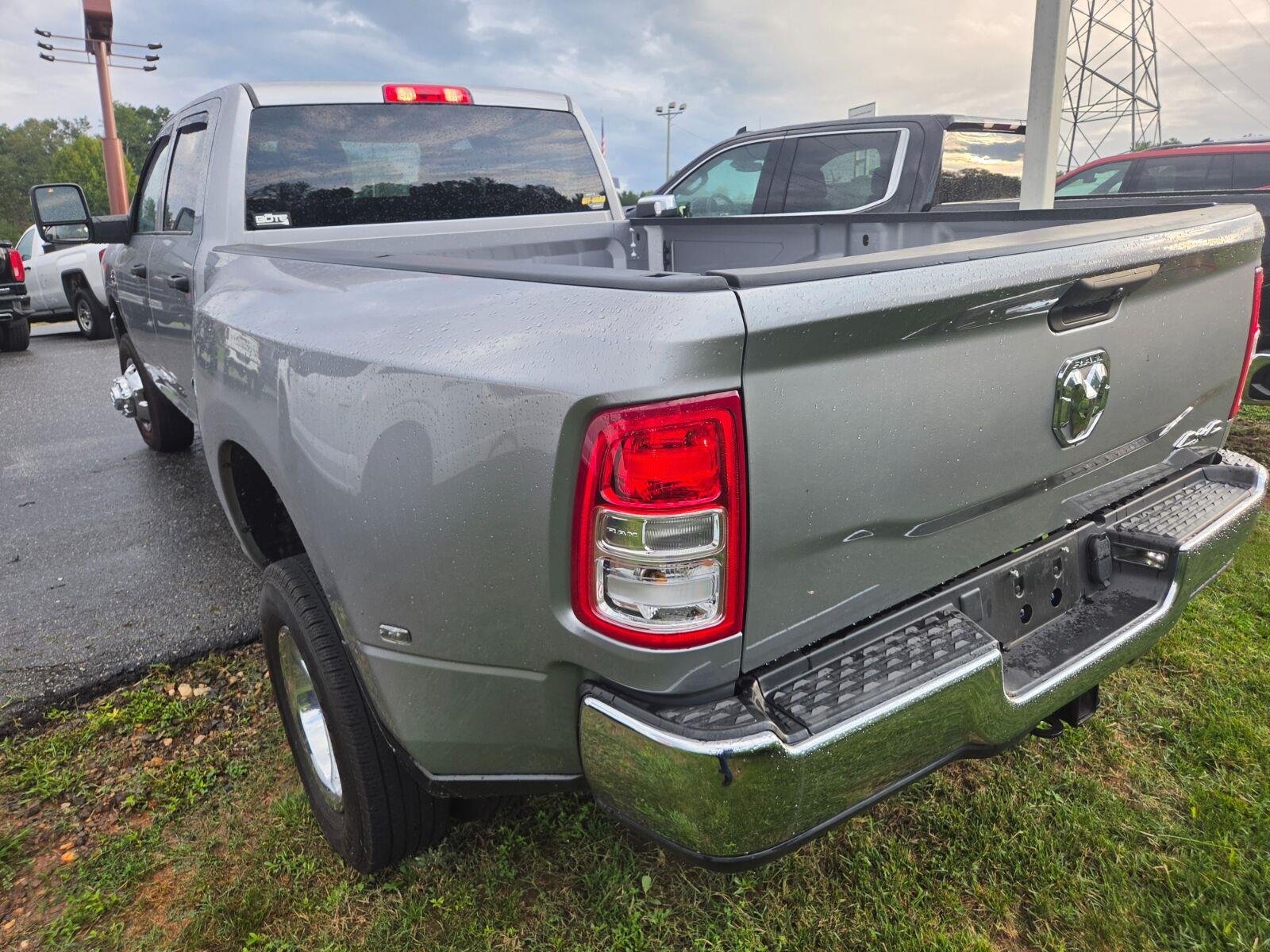 Used 2024 Silver Ram Tradesman image 10