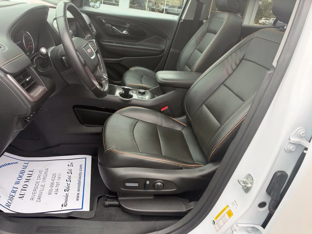 Used 2022 WHITE FROST TRICOAT GMC AT4 image 16