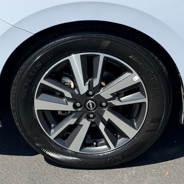 Used 2024 Gray Nissan 1.6 SV image 12