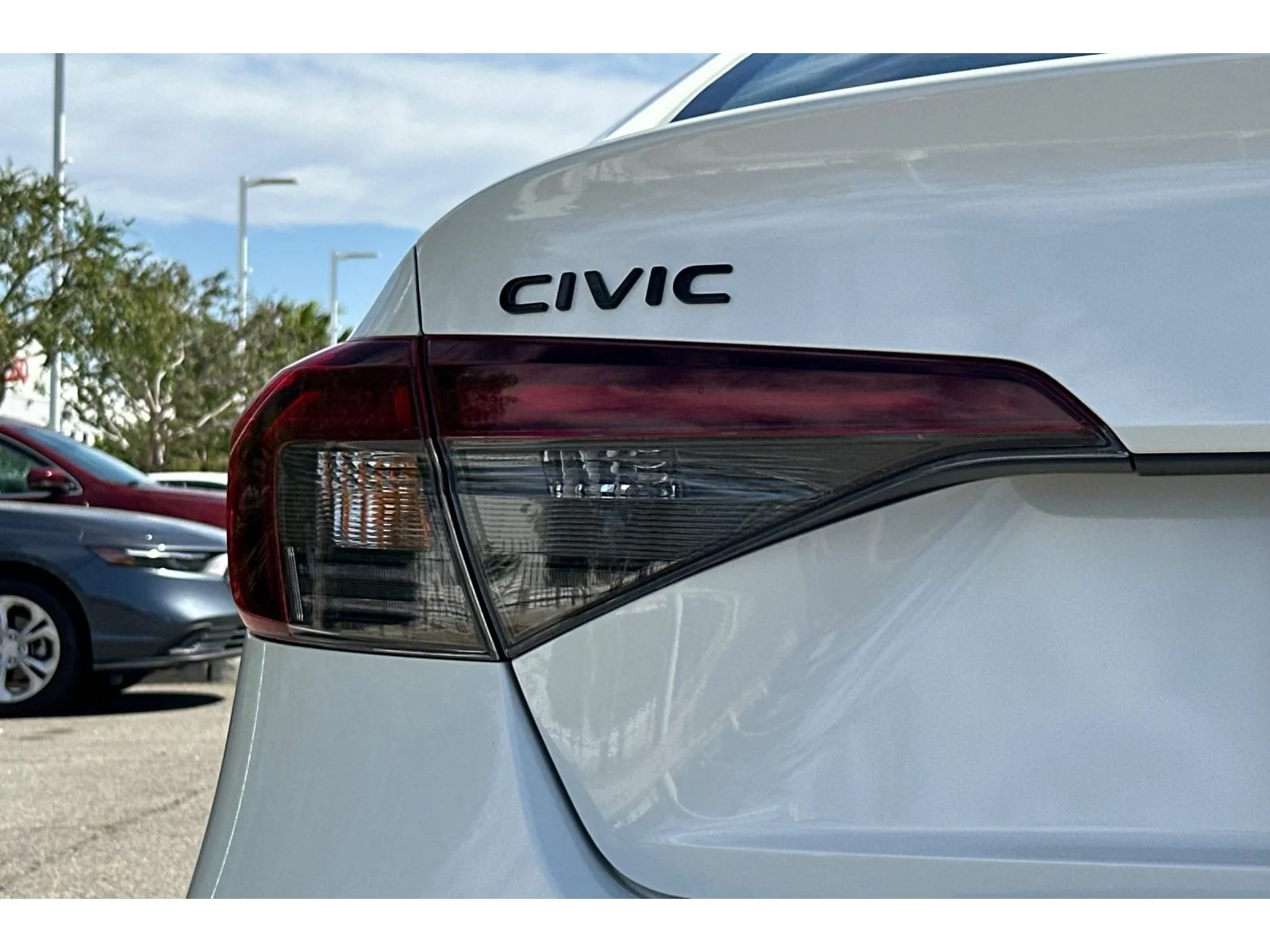 Used 2026 Platinum White Pearl Honda Sport image 47
