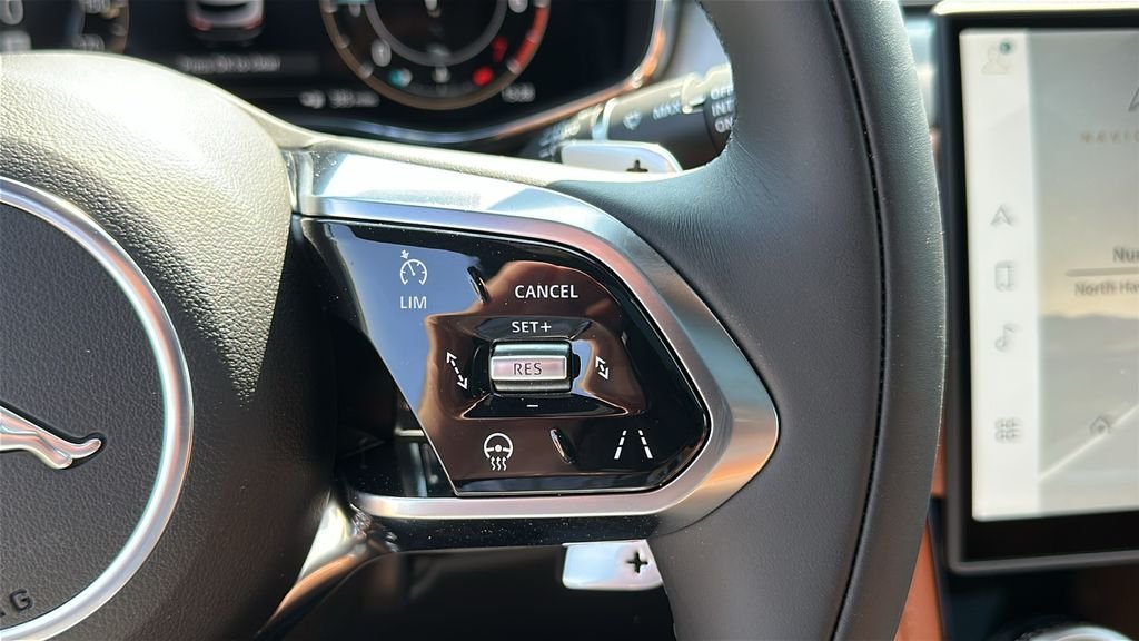 2026 Jaguar F-Pace R-Dynamic S - Photo 15
