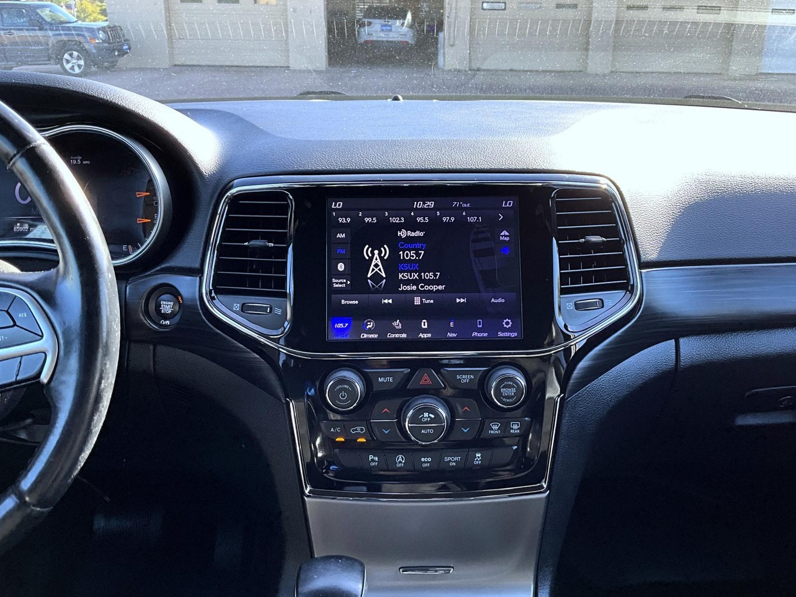 Certified Used 2020 Red Jeep Altitude image 14