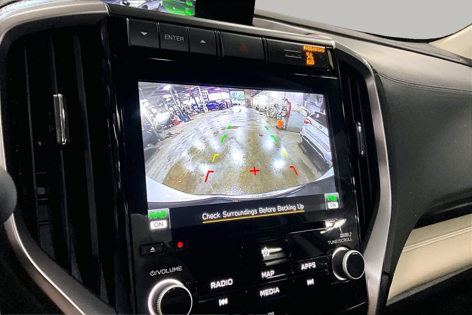 Used 2022 Crystal White Pearl Subaru Limited image 27