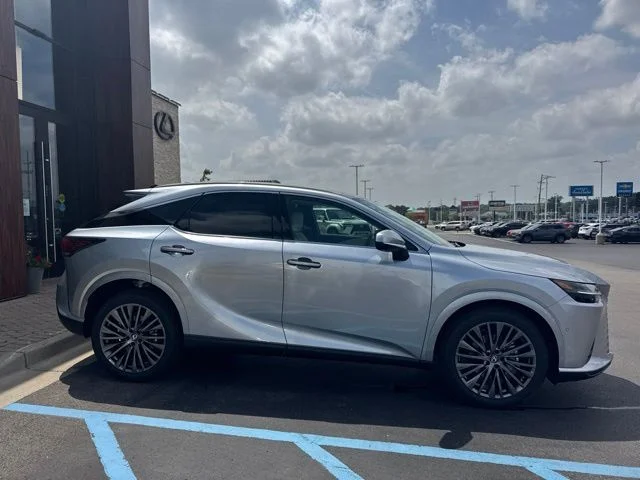 New 2026 Iridium Lexus LUXURY image 5