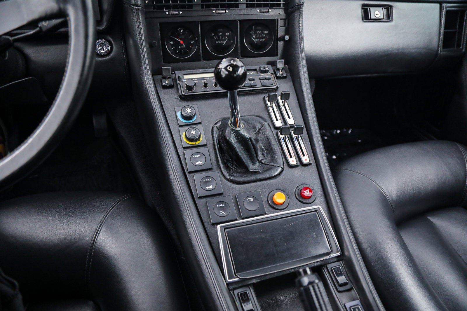 Used 1983 Nero Ferrari  image 33