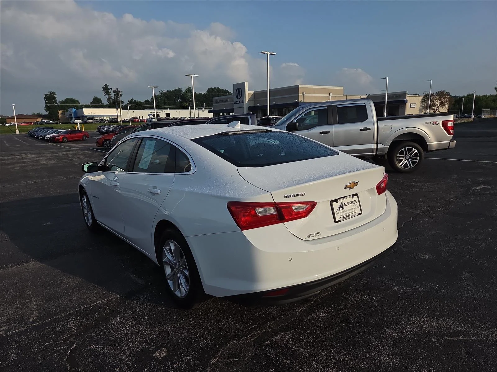 Used 2024 Summit White Chevrolet LT image 26