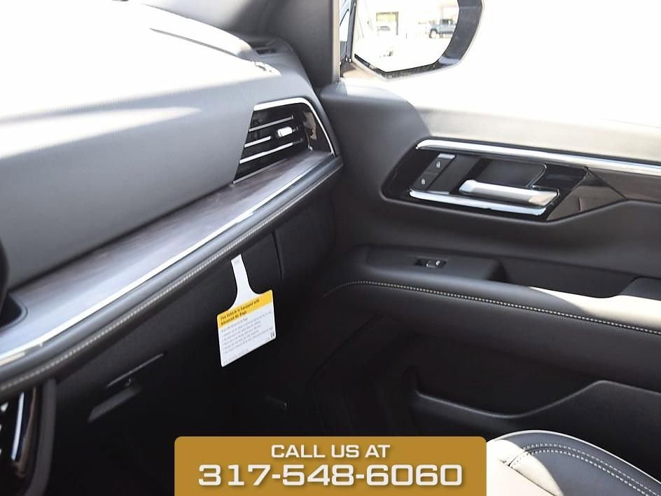 2026 Chevrolet Suburban Premier - Photo 38