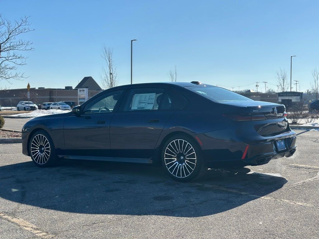 New 2026 Tanzanite Blue II Metallic BMW 760i xDrive image 5