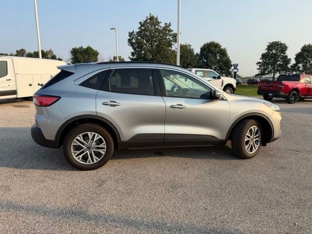 Used 2022 Silver Metallic Ford SEL image 14