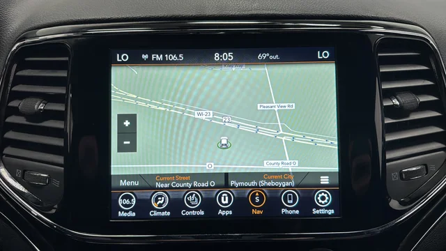 Used 2021 Crystal Metallic Jeep Limited image 15