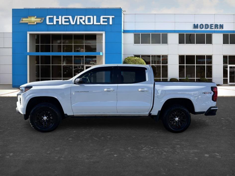 Used 2024 Summit White Chevrolet 4WD LT image 2