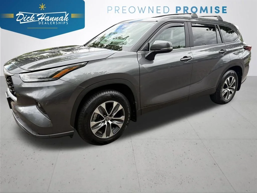 2024 Toyota Highlander Hybrid XLE AWD's photo