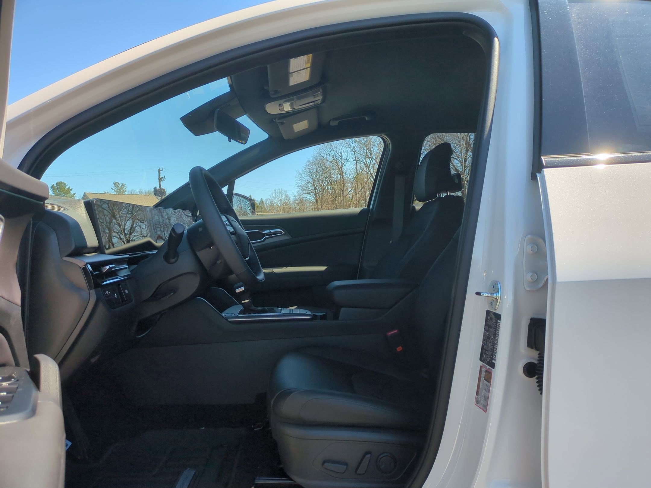 New 2026 Glacial White Pearl Kia X-Line image 12