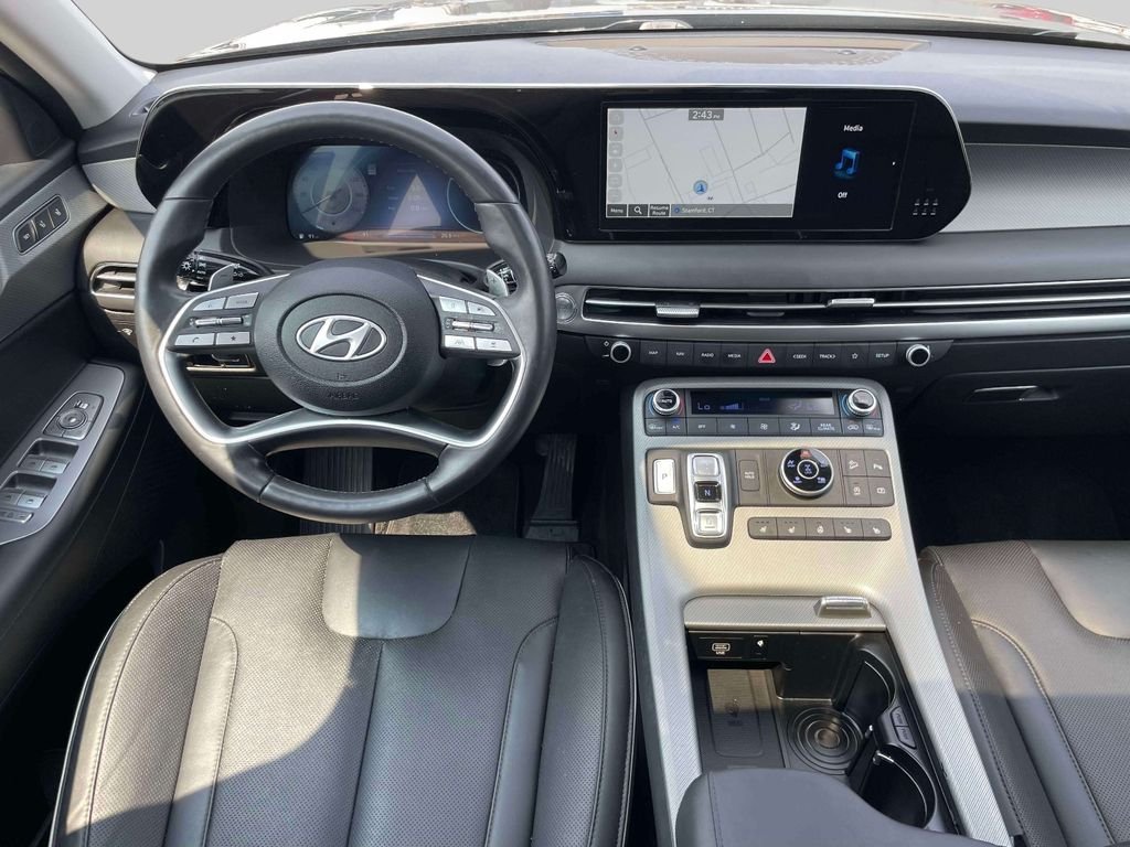 Certified Used 2025 Black Hyundai SEL Premium image 13
