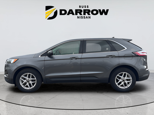 Used 2024 Gray Ford SEL image 2