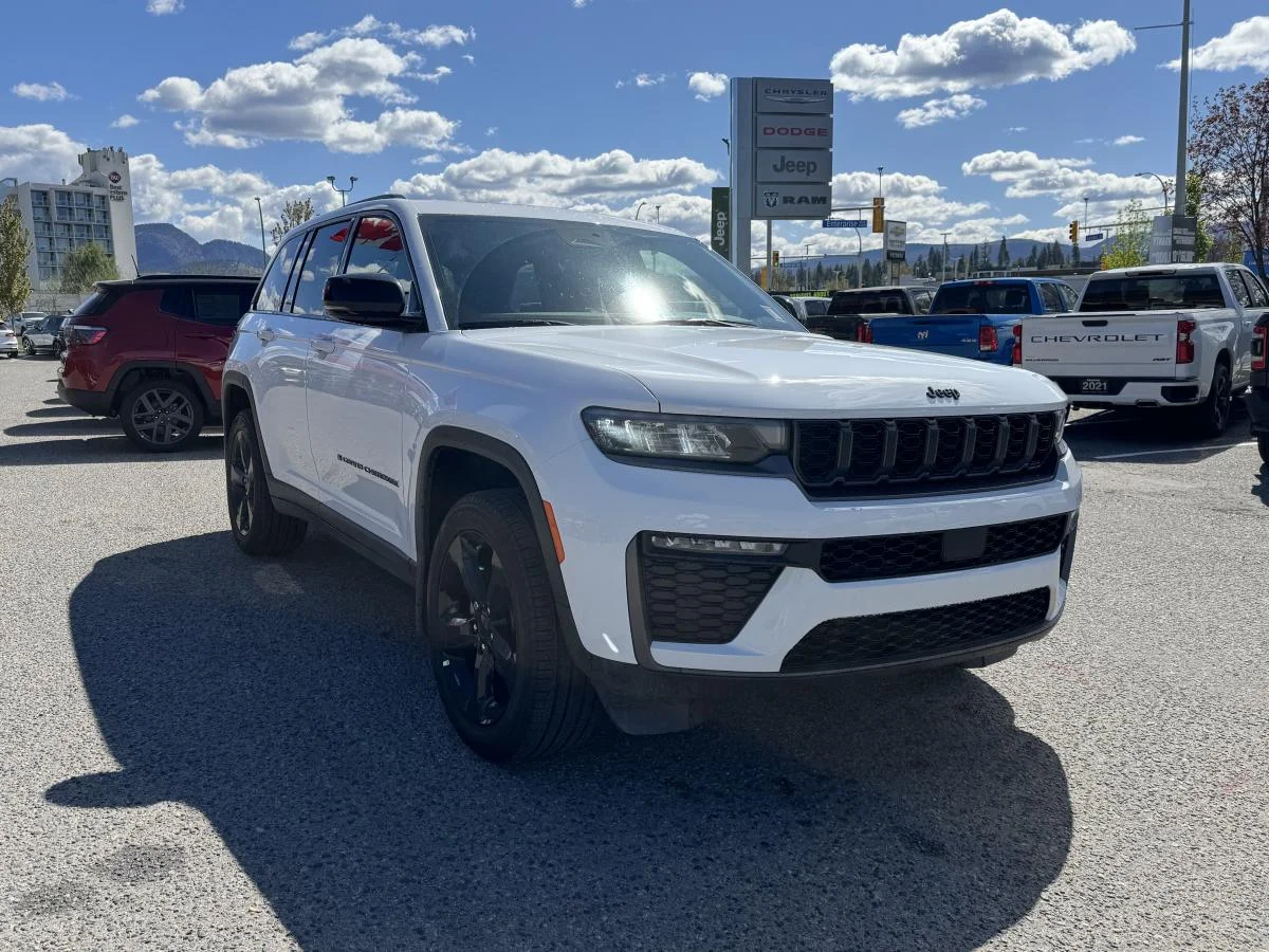 New 2026 White Jeep Limited image 3
