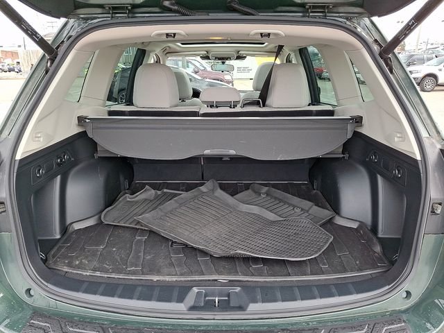 Used 2023 Green Subaru Premium image 30
