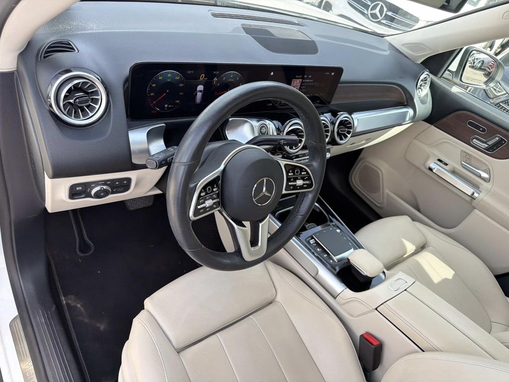 Certified Used 2023 White Mercedes-Benz GLB 250 image 18