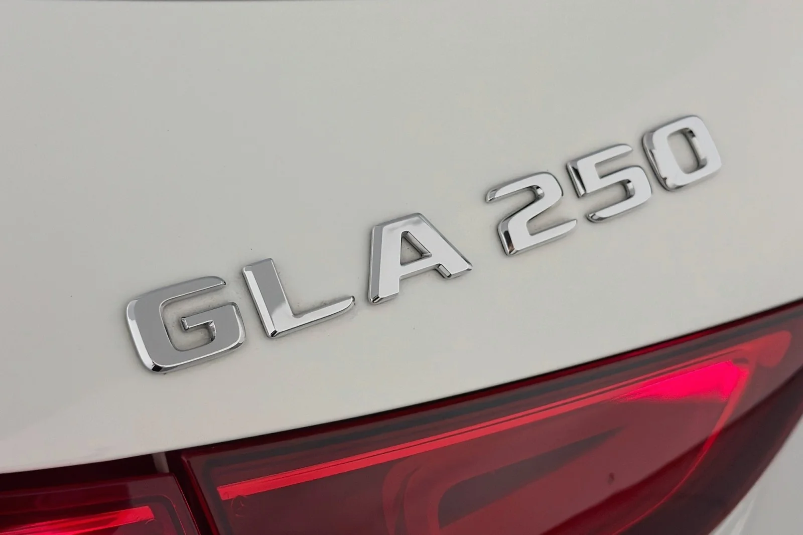 Used 2023 Polar White Mercedes-Benz 250 image 8
