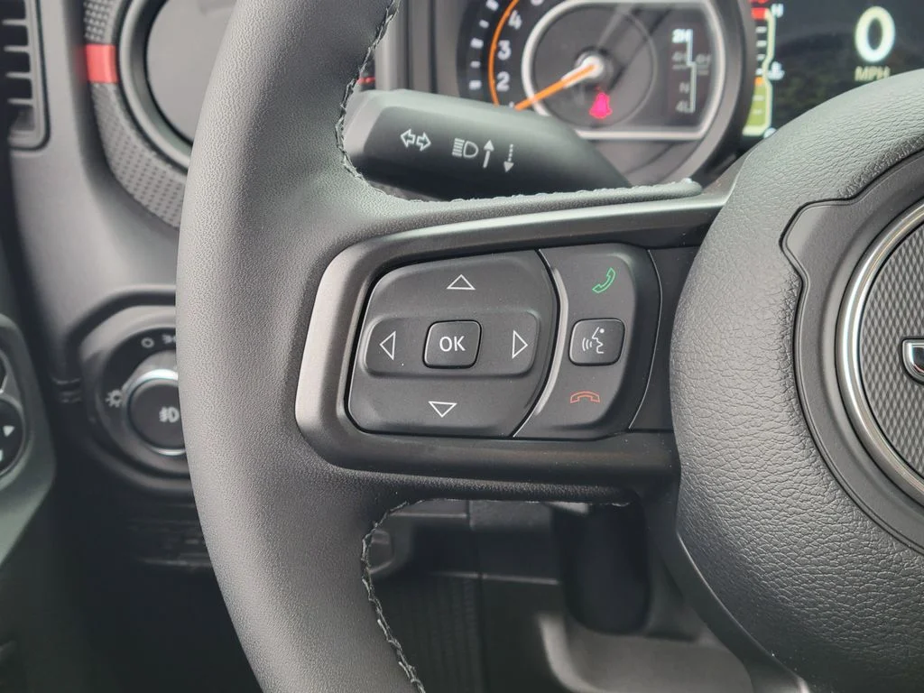New 2026 Black Clearcoat Jeep Rubicon X image 5