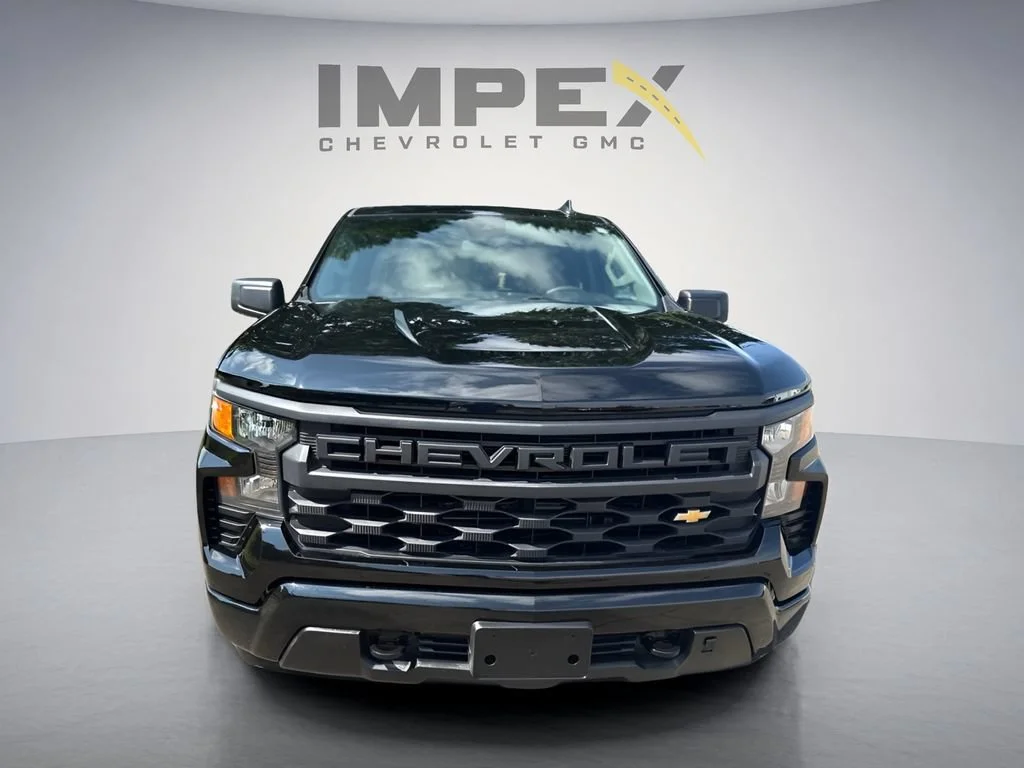Used 2024 Black Chevrolet Custom image 7