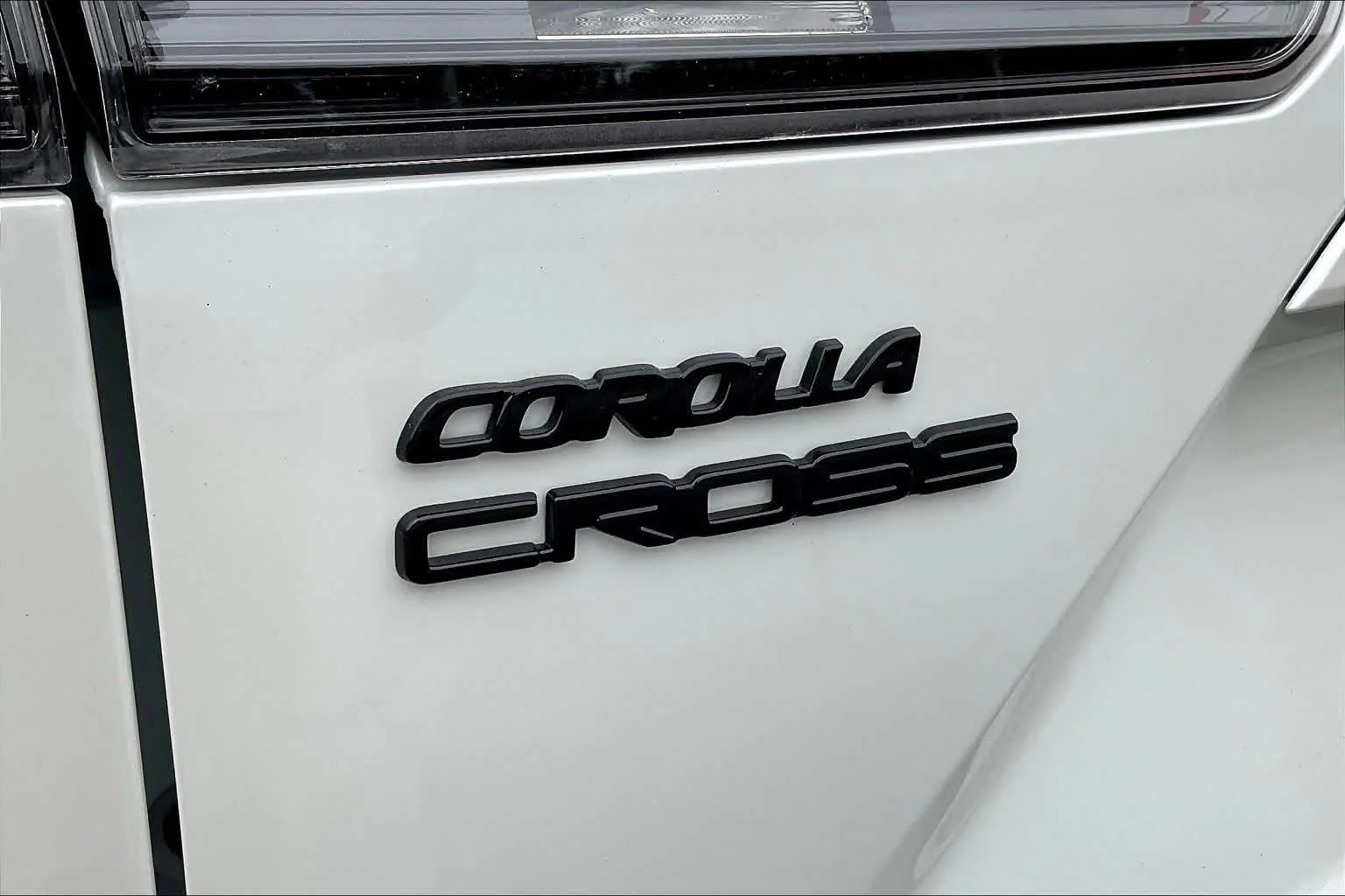 New 2026 Wind Chill Pearl Toyota L image 15