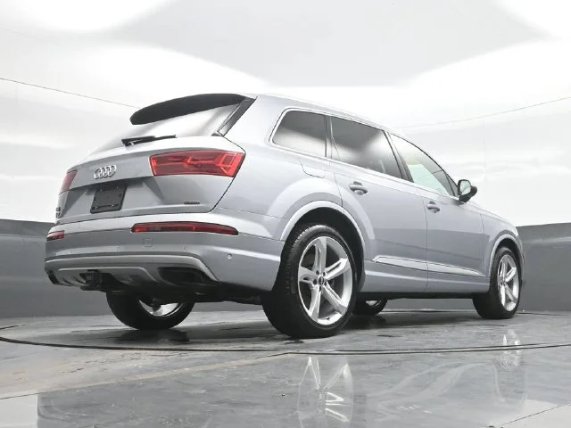 Used 2019 Silver Audi 55 Prestige image 26