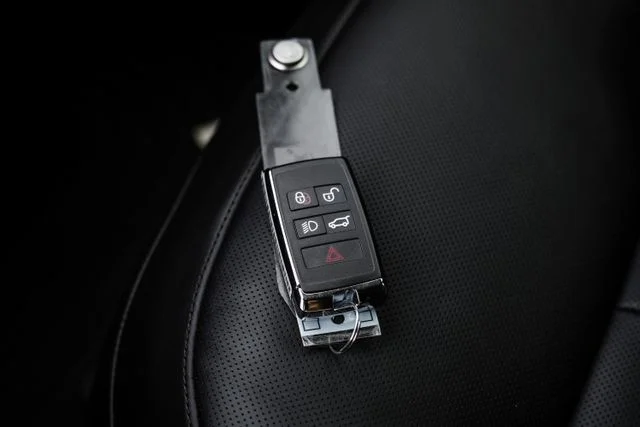 New 2026  Land Rover Dynamic SE image 72
