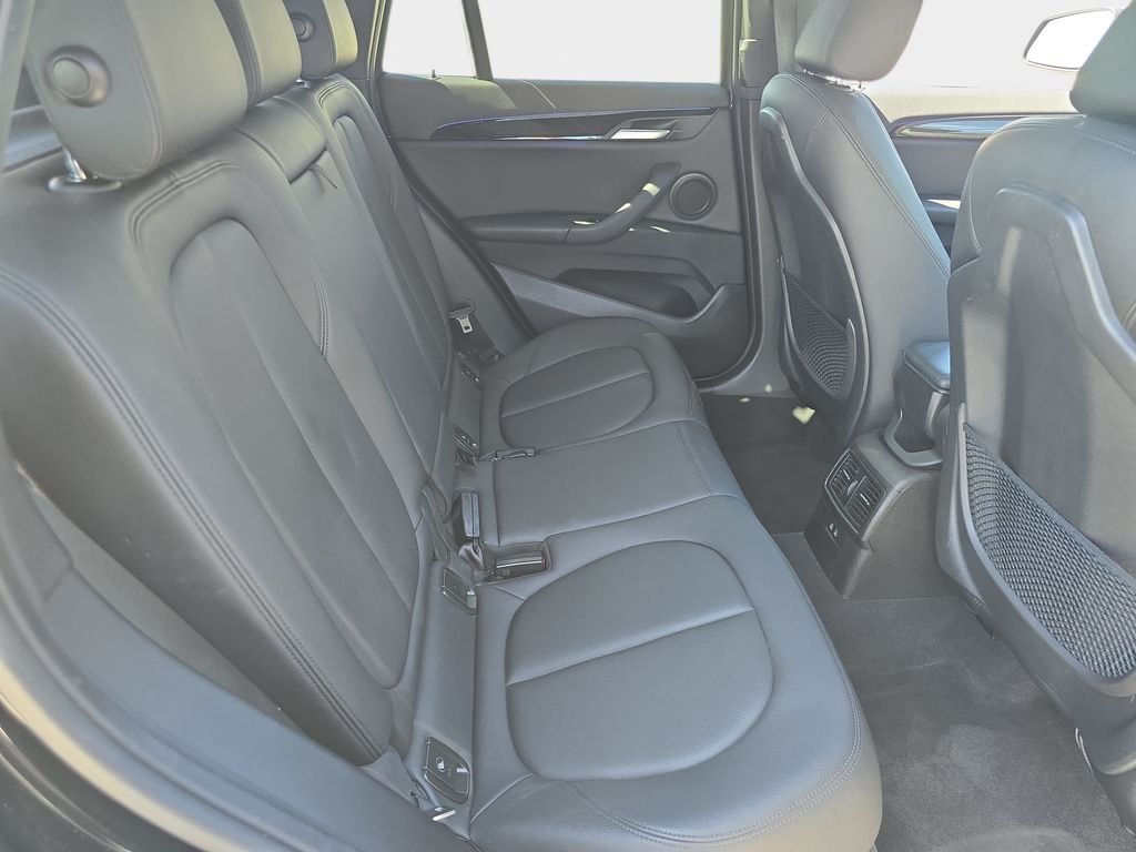 Used 2021 Black BMW sDrive28i image 13