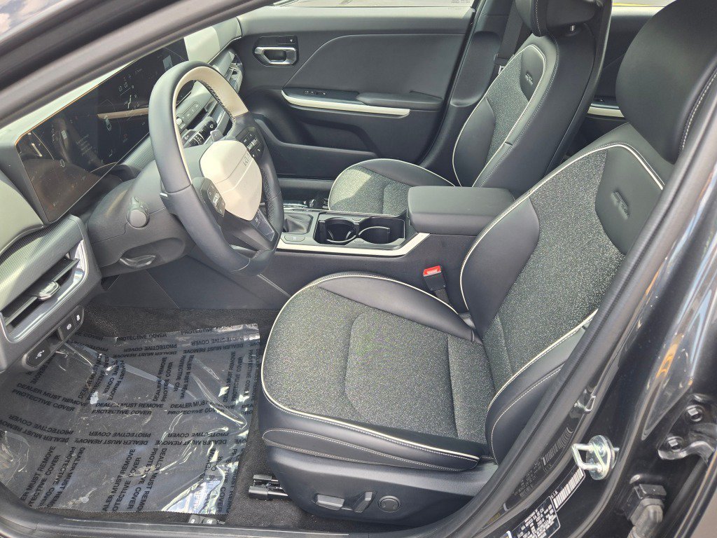2025 Kia K4 GT-Line - Photo 22