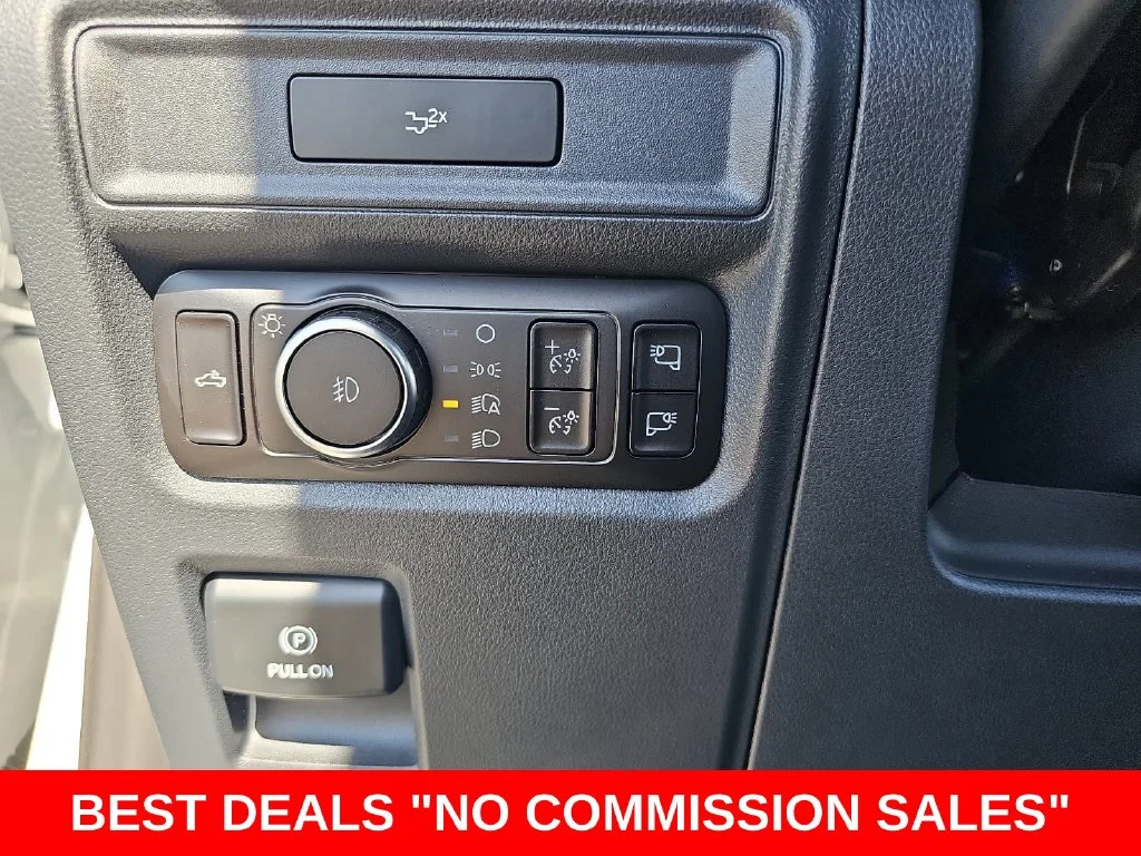 New 2026 Oxford White Ford XLT image 26